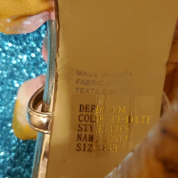 Bakers Scarf Lace Up Heel Sandal - Picture 9 of 15